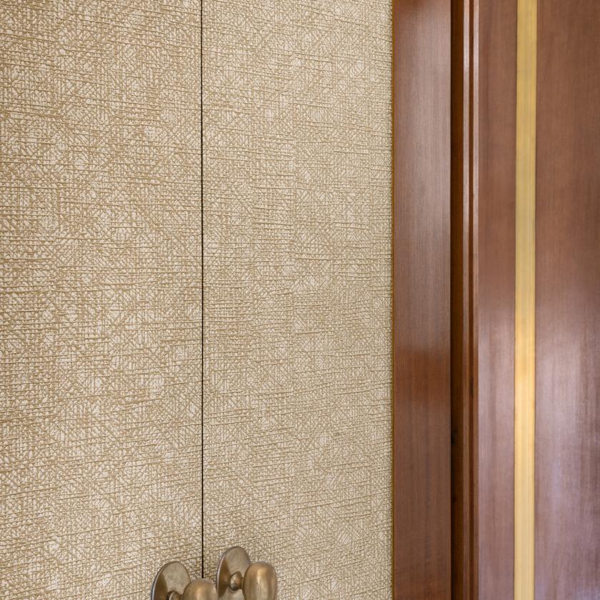 Opalino wall Hover Image
